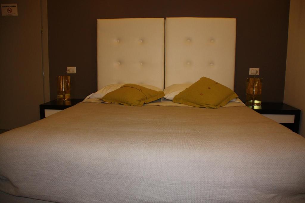 Hôtel Bcomfort à Cagliari Chambre photo