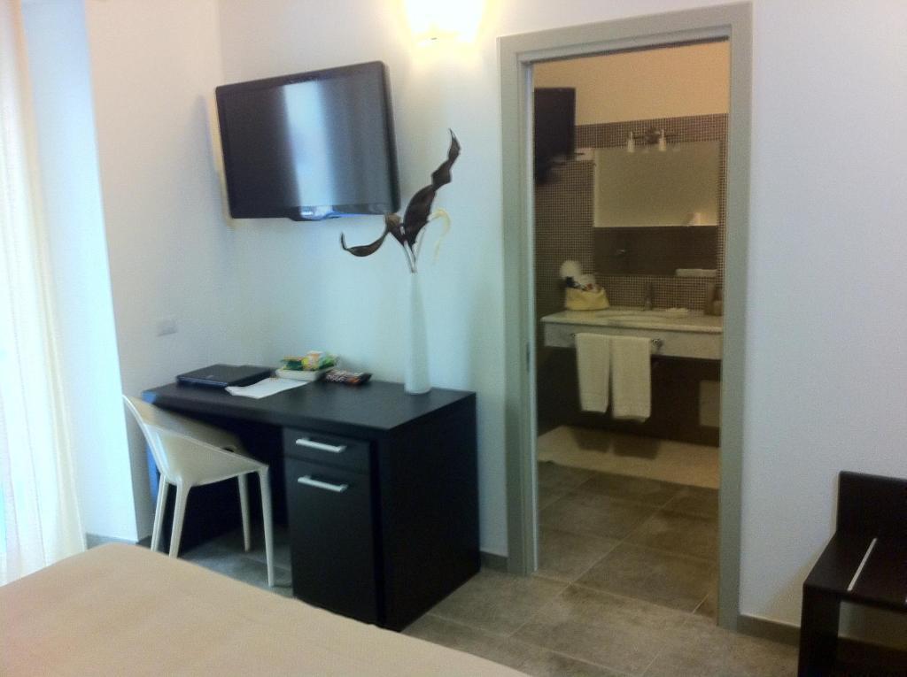 Hôtel Bcomfort à Cagliari Extérieur photo